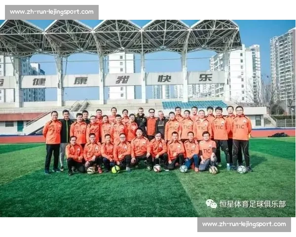 多特蒙德东亚主管携吉祥物艾玛助力常州队，青训合作再谱新篇